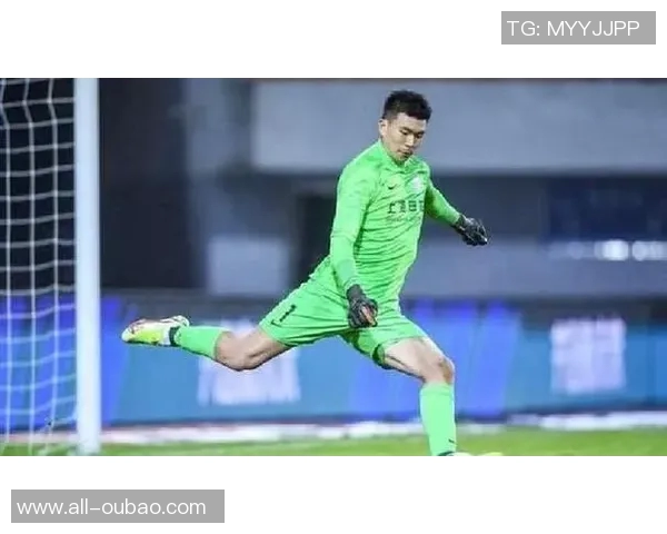 申花放走鲍亚雄无缘李昊引发连锁反应马镇或将接任门将位置