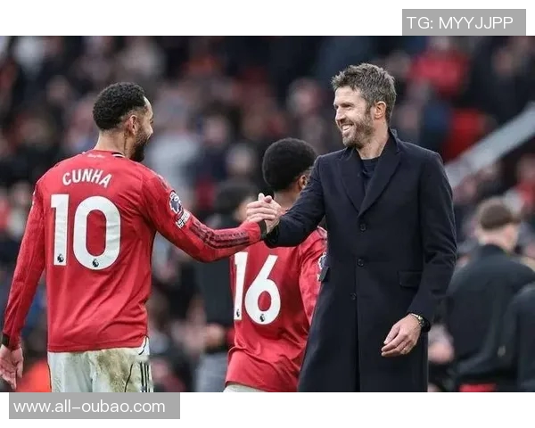 曼联旧将警告卡里克防守不够需加强进攻应对曼城边锋挑战 曼联旧将警告卡里克防守不够需加强进攻应对曼城边锋挑战